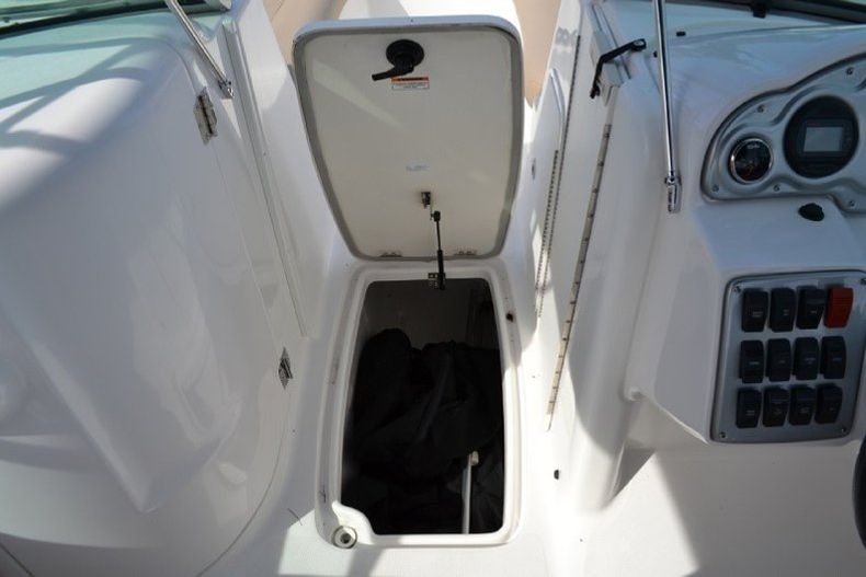 Thumbnail 36 for New 2013 Hurricane SunDeck SD 2200 DC OB boat for sale in West Palm Beach, FL
