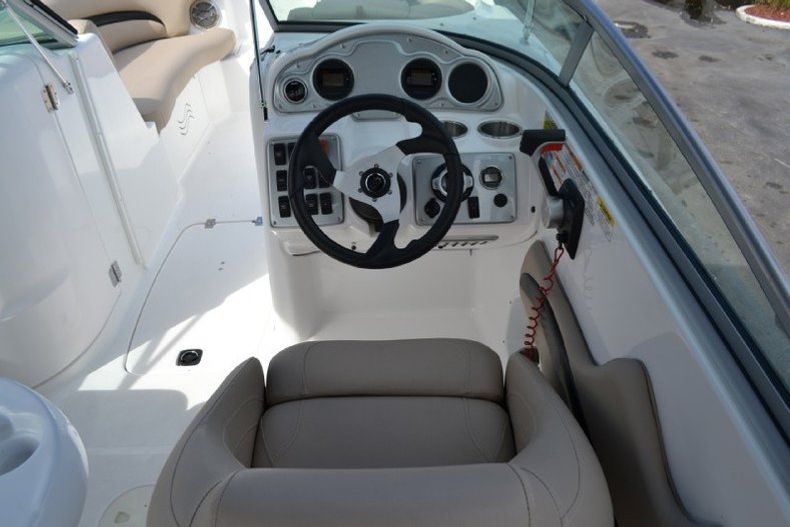 Thumbnail 39 for New 2013 Hurricane SunDeck SD 2200 DC OB boat for sale in West Palm Beach, FL
