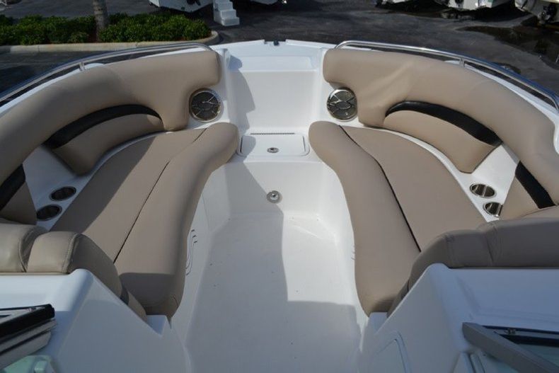 Thumbnail 59 for New 2013 Hurricane SunDeck SD 2200 DC OB boat for sale in West Palm Beach, FL