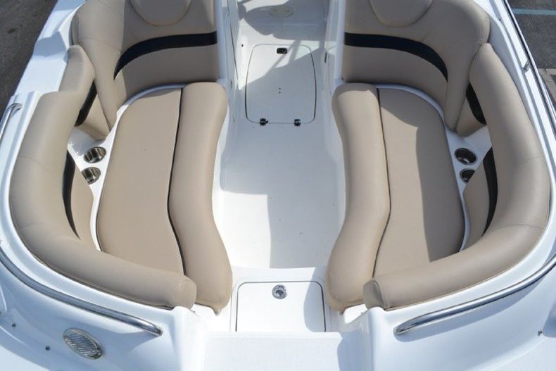 Thumbnail 71 for New 2013 Hurricane SunDeck SD 2200 DC OB boat for sale in West Palm Beach, FL