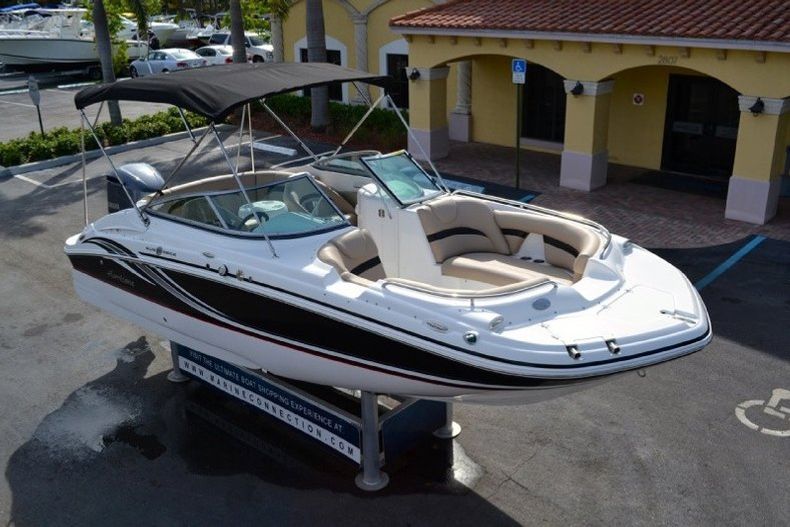 Thumbnail 79 for New 2013 Hurricane SunDeck SD 2200 DC OB boat for sale in West Palm Beach, FL