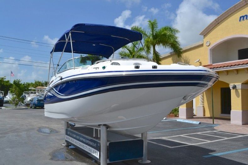 Thumbnail 2 for New 2013 Hurricane SunDeck SD 2000 OB boat for sale in West Palm Beach, FL