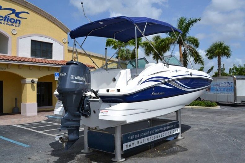 Thumbnail 10 for New 2013 Hurricane SunDeck SD 2000 OB boat for sale in West Palm Beach, FL