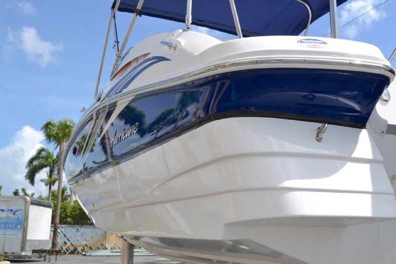 Thumbnail 13 for New 2013 Hurricane SunDeck SD 2000 OB boat for sale in West Palm Beach, FL