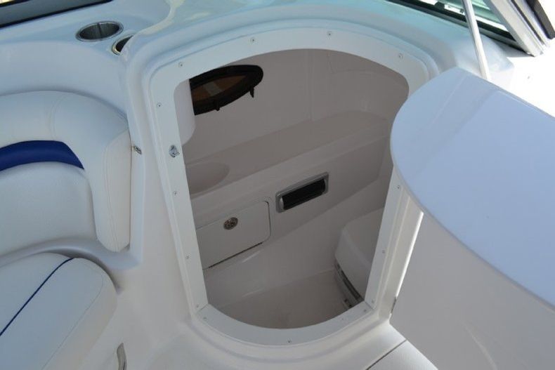 Thumbnail 35 for New 2013 Hurricane SunDeck SD 2000 OB boat for sale in West Palm Beach, FL