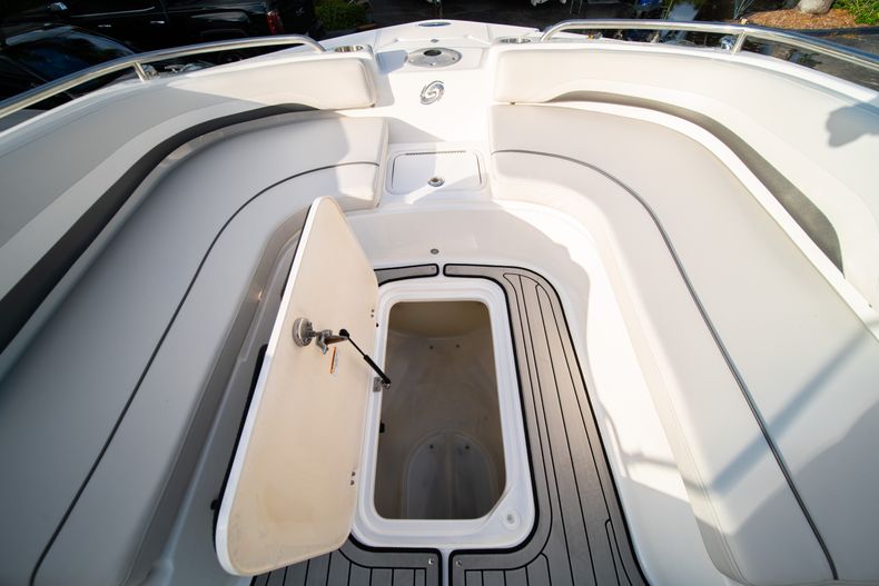 Thumbnail 32 for New 2019 Hurricane Sundeck Sport SS 231 OB boat for sale in West Palm Beach, FL