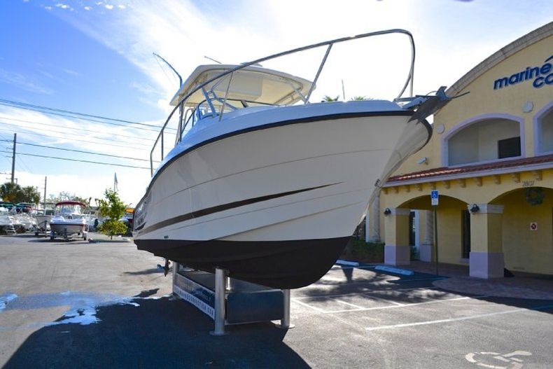 Thumbnail 2 for Used 2002 Hydra-Sports 2600 Walk Around boat for sale in West Palm Beach, FL