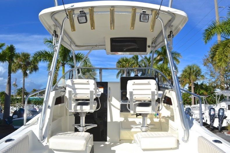 Thumbnail 34 for Used 2002 Hydra-Sports 2600 Walk Around boat for sale in West Palm Beach, FL