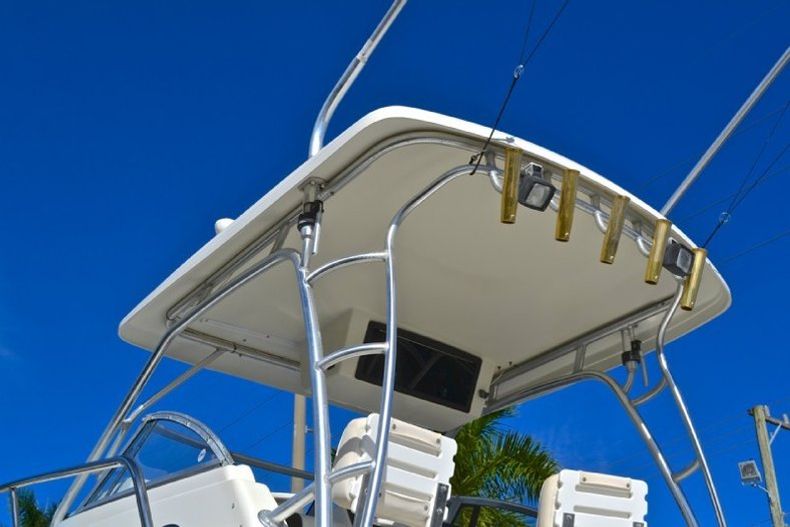 Thumbnail 54 for Used 2002 Hydra-Sports 2600 Walk Around boat for sale in West Palm Beach, FL