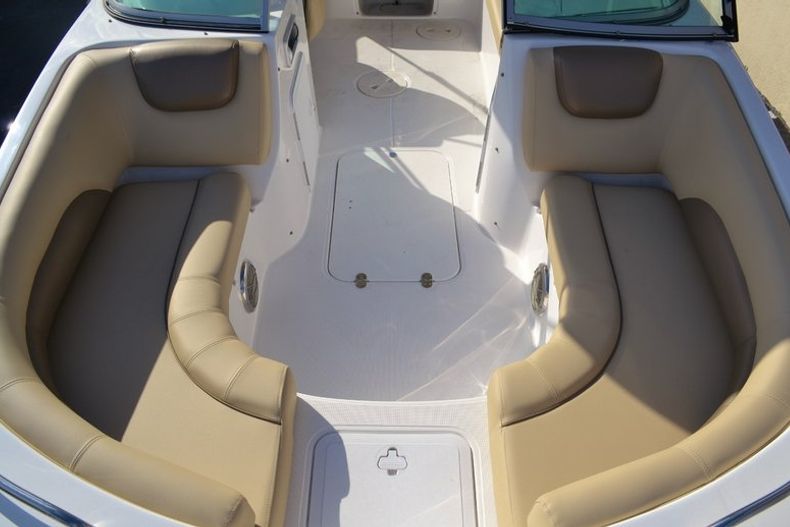 Thumbnail 13 for New 2016 Hurricane SunDeck SD 187 OB boat for sale in West Palm Beach, FL
