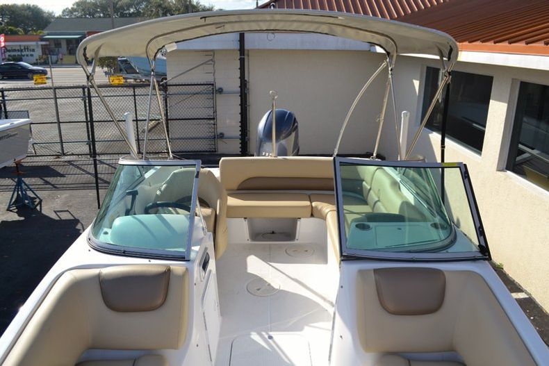 Thumbnail 14 for New 2016 Hurricane SunDeck SD 187 OB boat for sale in West Palm Beach, FL