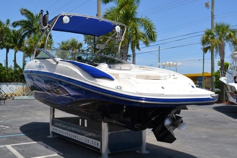 Thumbnail 10 for Used 2008 Rinker 246 Captiva Bowrider boat for sale in West Palm Beach, FL