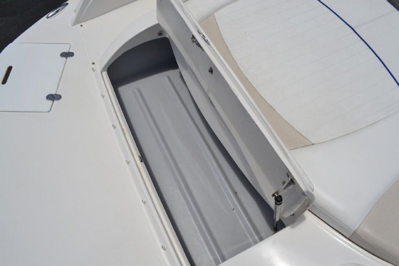 Thumbnail 23 for Used 2008 Rinker 246 Captiva Bowrider boat for sale in West Palm Beach, FL