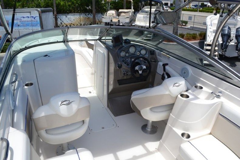 Thumbnail 34 for Used 2008 Rinker 246 Captiva Bowrider boat for sale in West Palm Beach, FL