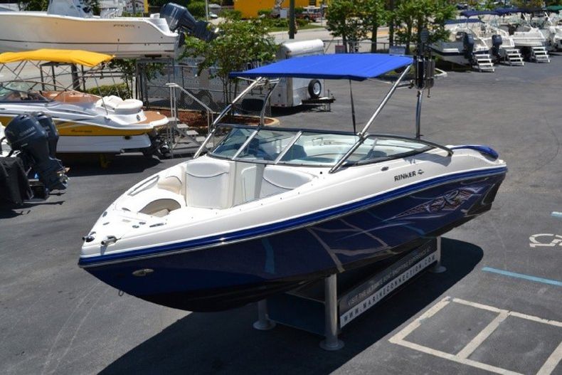Thumbnail 78 for Used 2008 Rinker 246 Captiva Bowrider boat for sale in West Palm Beach, FL