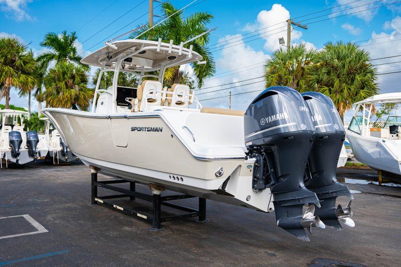Thumbnail 5 for Used 2016 Sportsman Open 312 Center Console boat for sale in West Palm Beach, FL