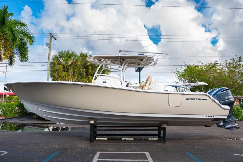 Thumbnail 4 for Used 2016 Sportsman Open 312 Center Console boat for sale in West Palm Beach, FL