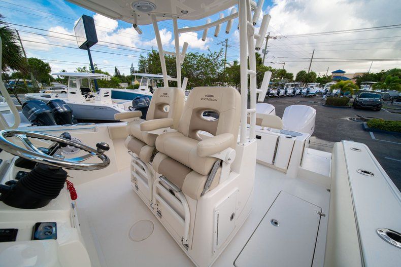 Thumbnail 29 for New 2019 Cobia 301 CC Center Console boat for sale in West Palm Beach, FL