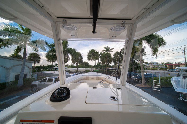 Thumbnail 26 for New 2019 Cobia 301 CC Center Console boat for sale in West Palm Beach, FL