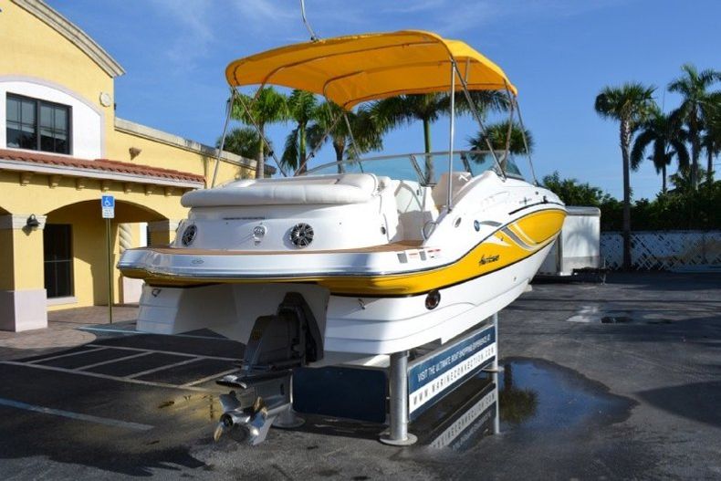 Thumbnail 9 for New 2013 Hurricane SunDeck SD 2400 IO boat for sale in West Palm Beach, FL