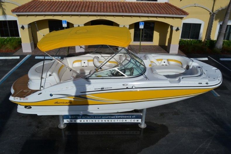 Thumbnail 74 for New 2013 Hurricane SunDeck SD 2400 IO boat for sale in West Palm Beach, FL