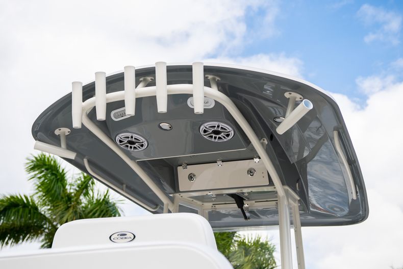 Thumbnail 8 for New 2020 Cobia 240 CC Center Console boat for sale in West Palm Beach, FL