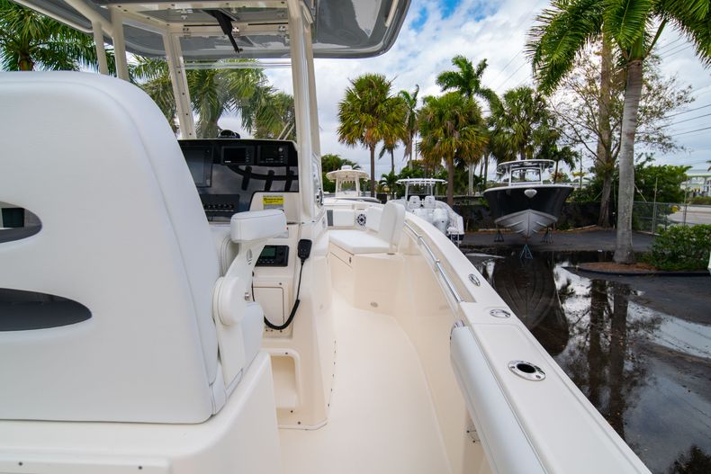 Thumbnail 15 for New 2020 Cobia 240 CC Center Console boat for sale in West Palm Beach, FL