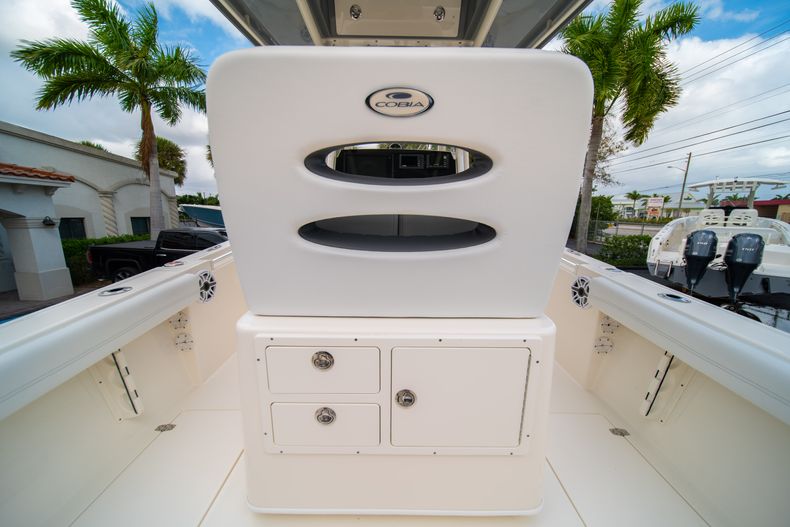 Thumbnail 18 for New 2020 Cobia 240 CC Center Console boat for sale in West Palm Beach, FL