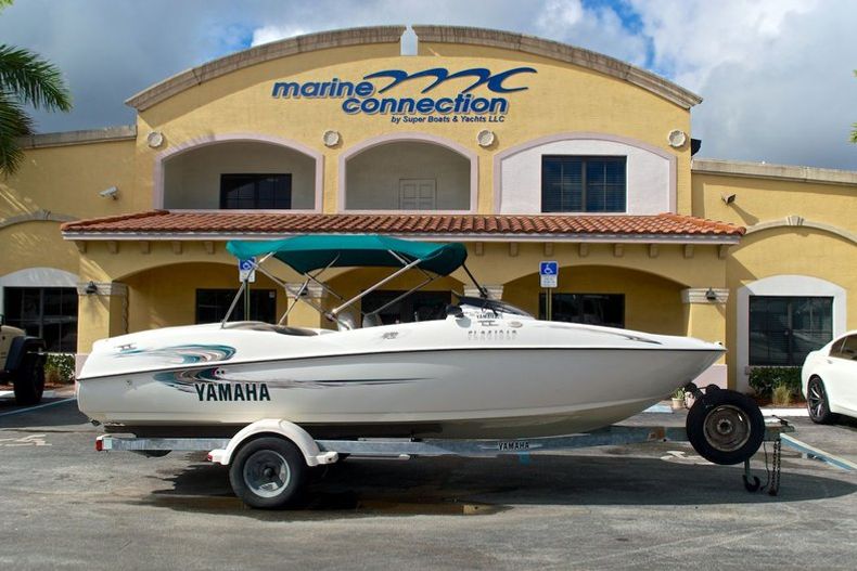 Used 2000 Yamaha LS2000 Twin Jet Boat boat for sale in West Palm Beach, FL