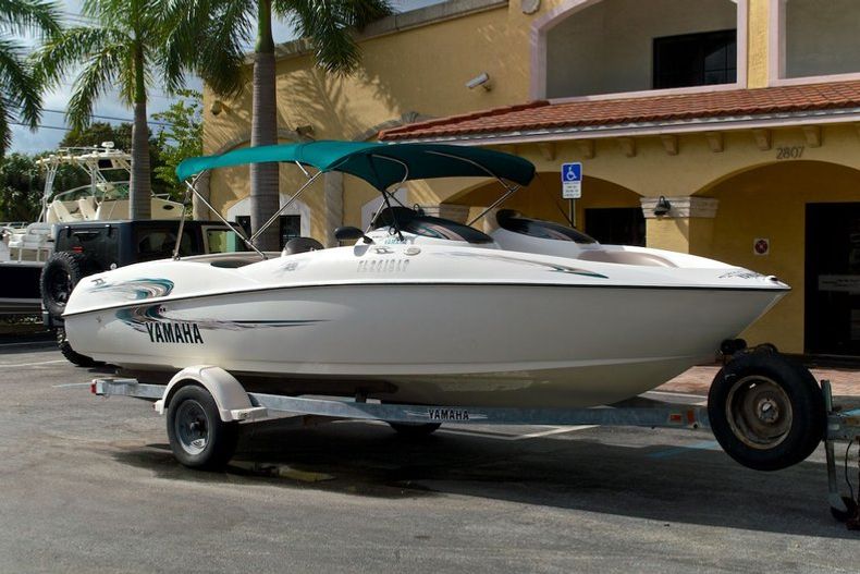 Thumbnail 1 for Used 2000 Yamaha LS2000 Twin Jet Boat boat for sale in West Palm Beach, FL
