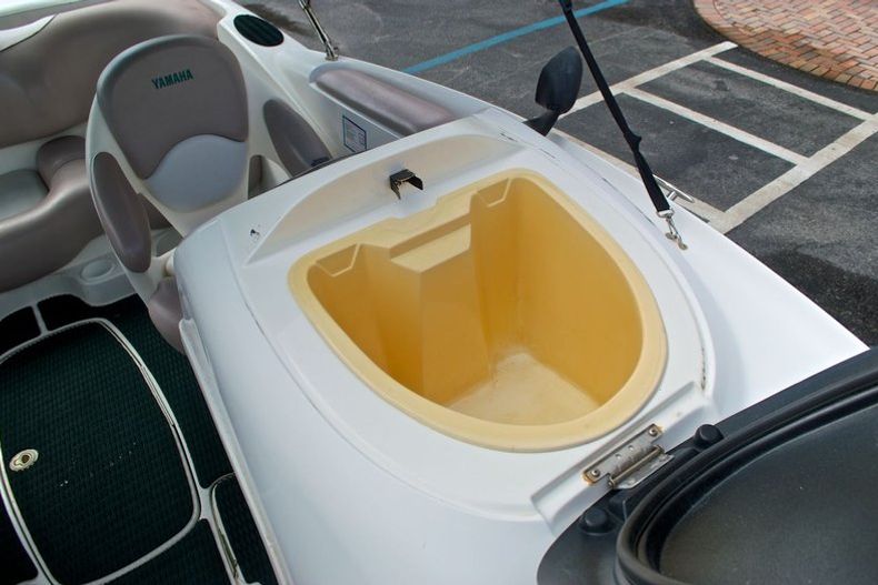 Thumbnail 44 for Used 2000 Yamaha LS2000 Twin Jet Boat boat for sale in West Palm Beach, FL