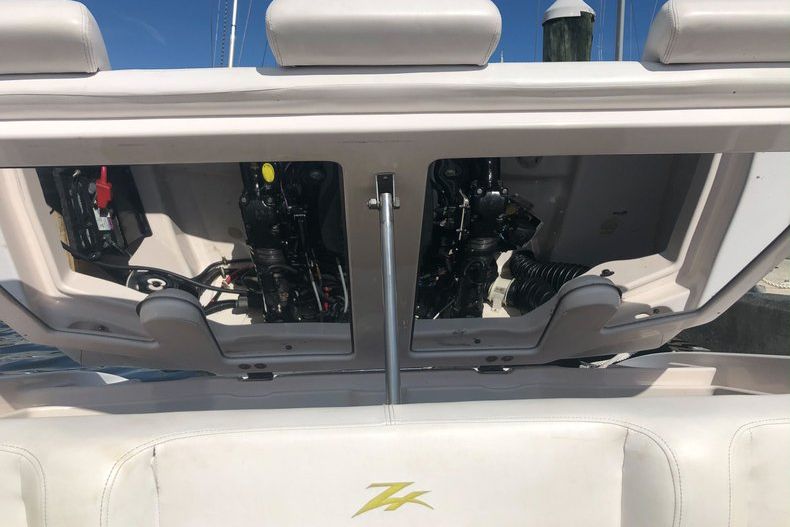 Thumbnail 27 for Used 2002 Donzi 22 ZX boat for sale in Fort Lauderdale, FL