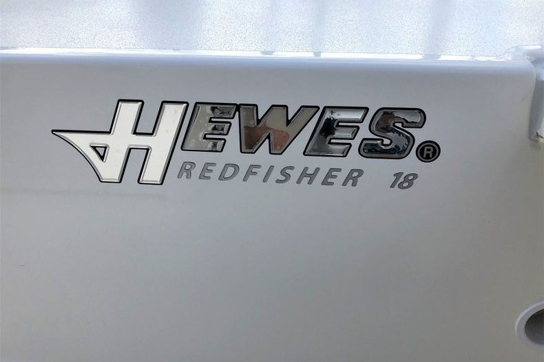 Thumbnail 17 for New 2020 Hewes Redfisher 18 Skiff boat for sale in Vero Beach, FL