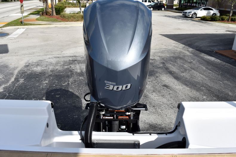 Thumbnail 28 for New 2020 Sportsman Masters 247 Bay Boat boat for sale in Vero Beach, FL