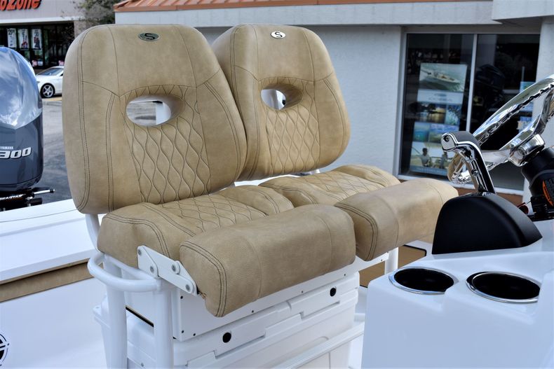 Thumbnail 16 for New 2020 Sportsman Masters 247 Bay Boat boat for sale in Vero Beach, FL