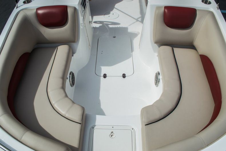 Thumbnail 20 for New 2014 Hurricane SunDeck Sport SS 188 OB boat for sale in West Palm Beach, FL