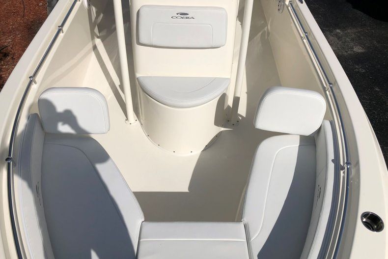 Thumbnail 14 for New 2020 Cobia 220 CC boat for sale in Vero Beach, FL