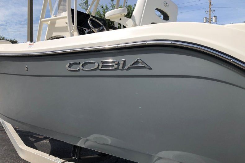 Thumbnail 26 for New 2020 Cobia 220 CC boat for sale in Vero Beach, FL
