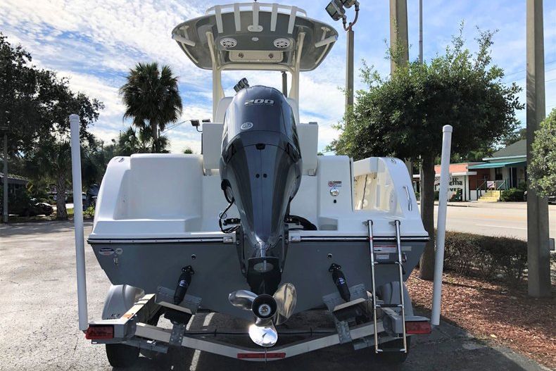 Thumbnail 25 for New 2020 Cobia 220 CC boat for sale in Vero Beach, FL