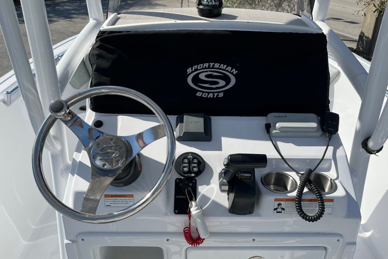 Thumbnail 23 for Used 2020 Sportsman Open 232 Center Console boat for sale in Vero Beach, FL
