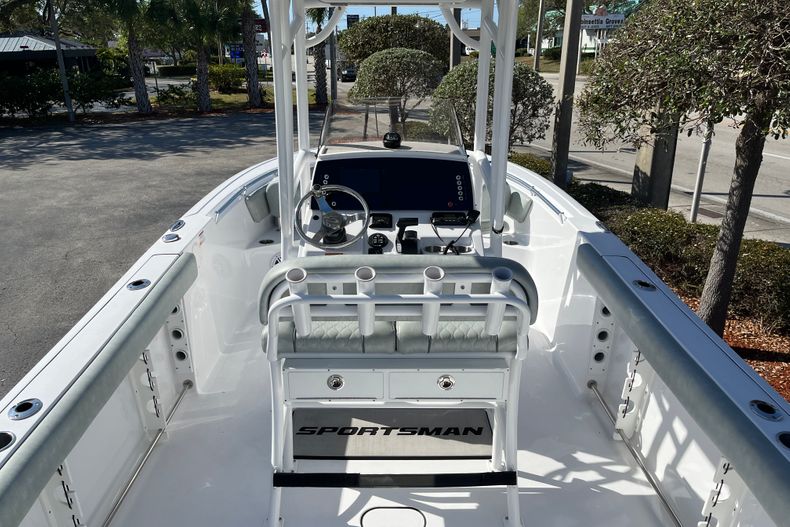 Thumbnail 20 for Used 2020 Sportsman Open 232 Center Console boat for sale in Vero Beach, FL