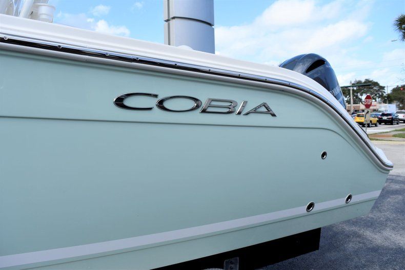 Thumbnail 9 for New 2020 Cobia 262 CC Center Console boat for sale in Miami, FL