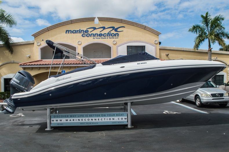 Thumbnail 16 for New 2016 Hurricane SunDeck SD 2690 OB boat for sale in Miami, FL