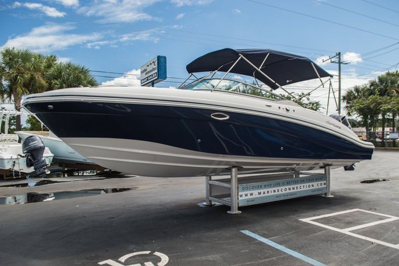 Thumbnail 3 for New 2016 Hurricane SunDeck SD 2690 OB boat for sale in Miami, FL