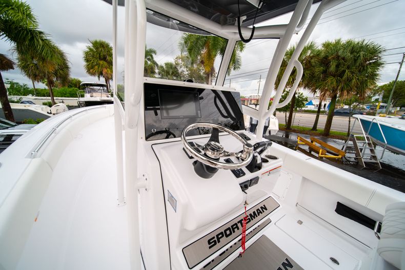 Thumbnail 34 for New 2020 Sportsman Open 282TE Center Console boat for sale in Islamorada, FL