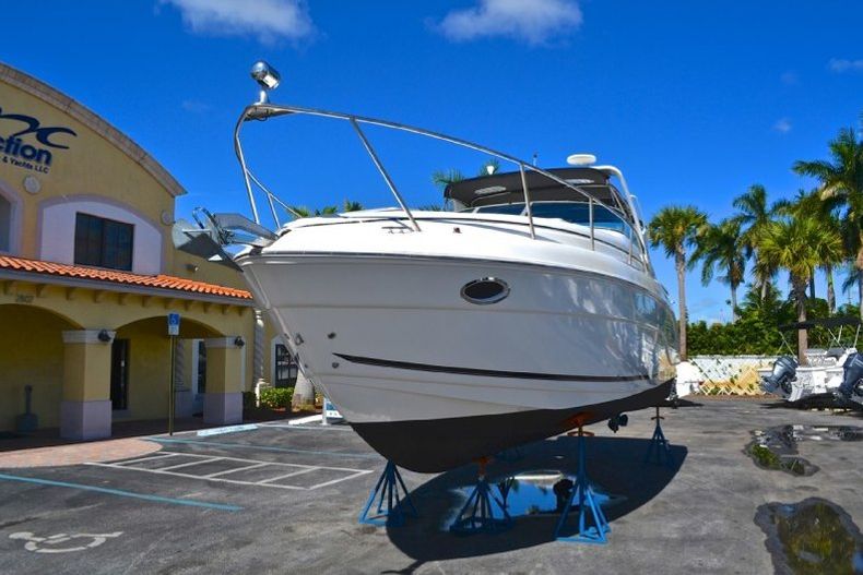 Thumbnail 10 for Used 2006 Rinker 300 Express Cruiser boat for sale in West Palm Beach, FL