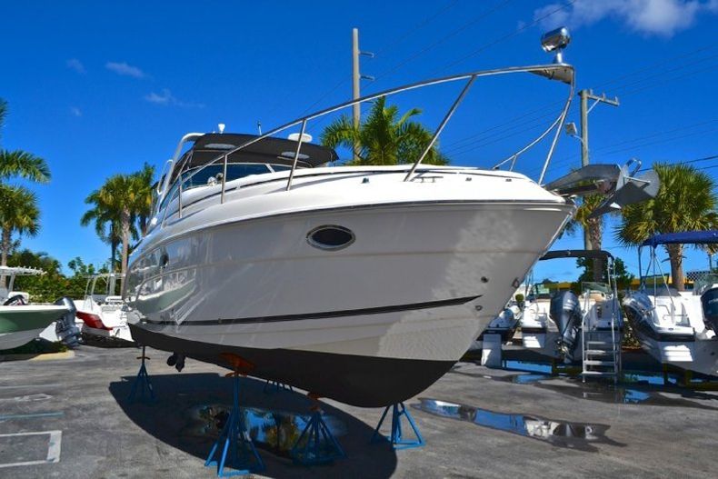 Thumbnail 14 for Used 2006 Rinker 300 Express Cruiser boat for sale in West Palm Beach, FL