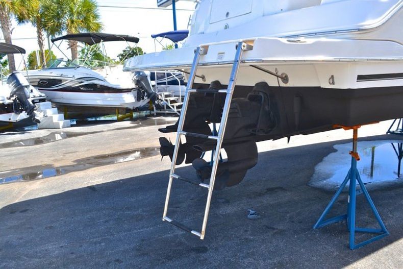 Thumbnail 33 for Used 2006 Rinker 300 Express Cruiser boat for sale in West Palm Beach, FL