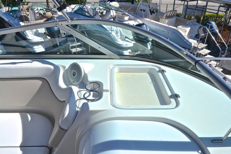 Thumbnail 69 for Used 2006 Rinker 300 Express Cruiser boat for sale in West Palm Beach, FL