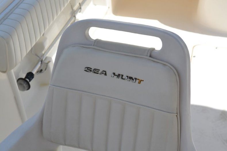 Thumbnail 53 for Used 2005 Sea Hunt Escape 220 Dual Console boat for sale in West Palm Beach, FL